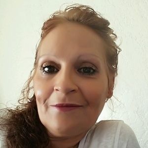 Meet your Posher, Evelyn